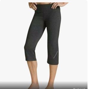 Athleta Size XS Power Kick Capri Wide Leg Yoga Pants Dark Gray